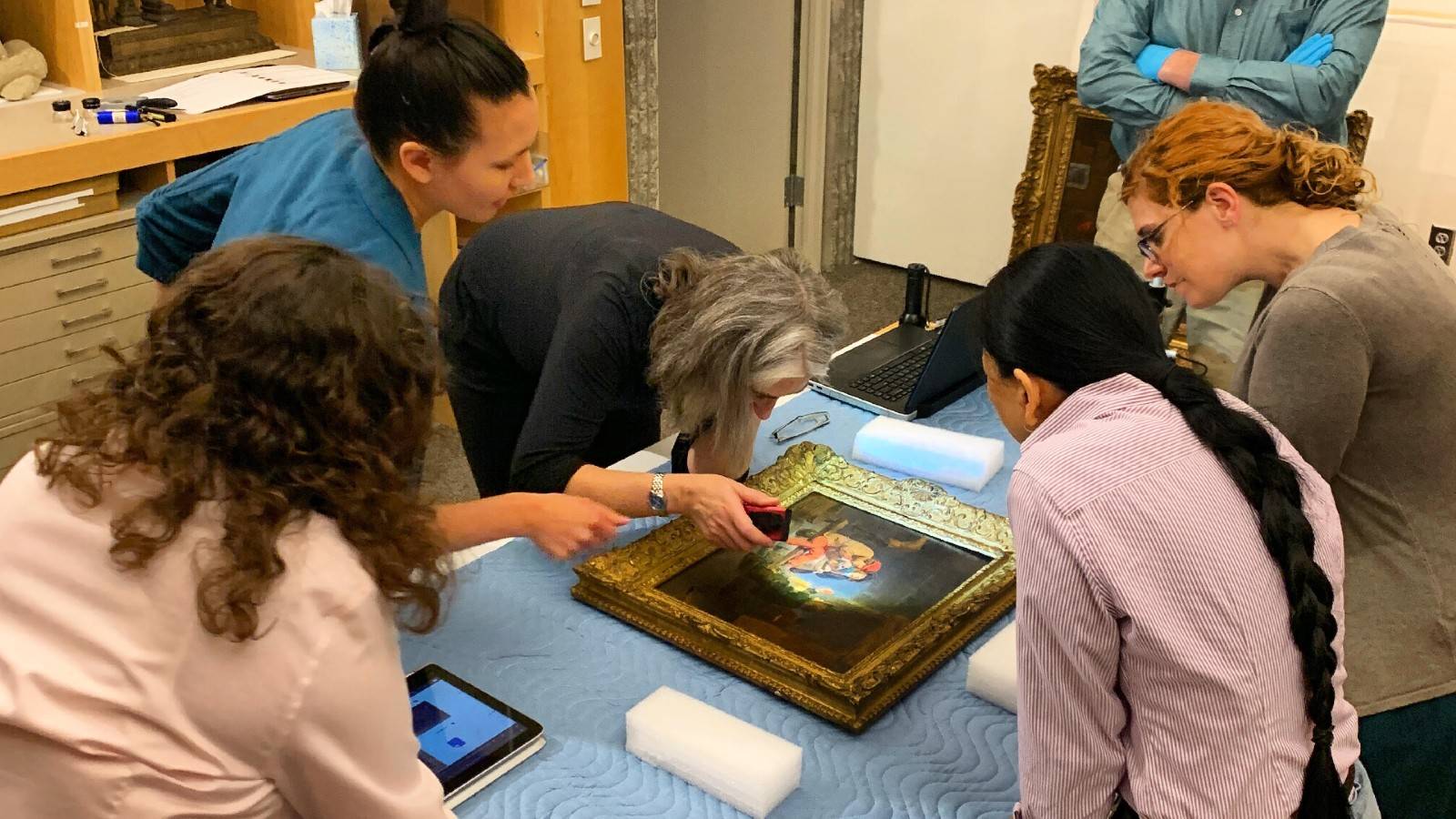 Students visit the collection