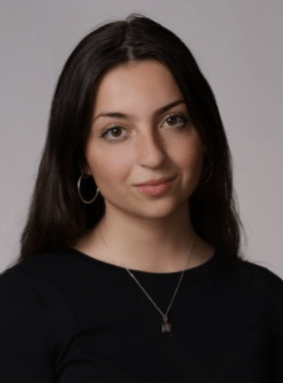 Lauren headshot