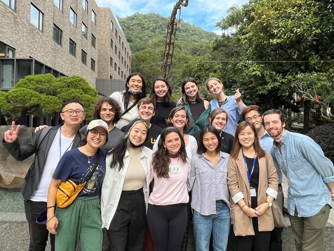 Kelly Reiling ‘22 with Fulbright Peers in Taiwan