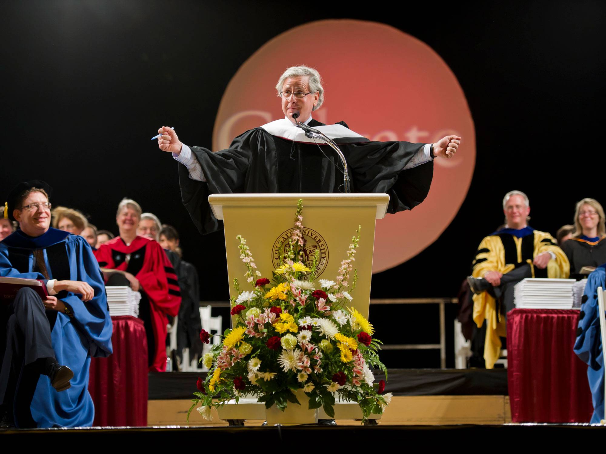 Howard Fineman on commencement stage