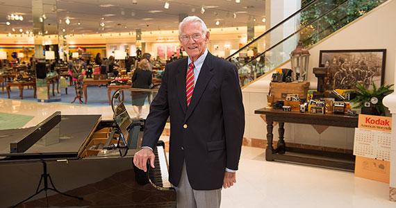 Von Maur Department Store Named Retailer of the Year by